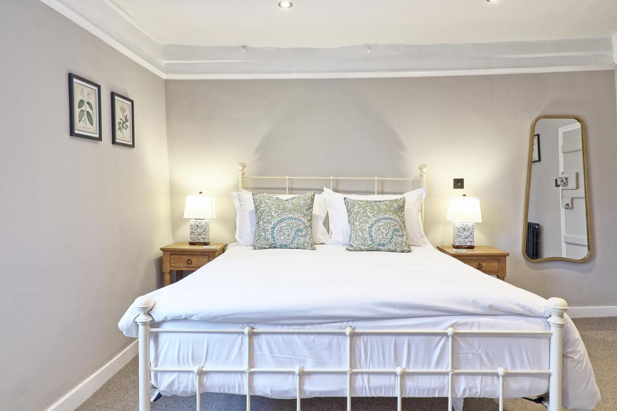 Ranfield'S Brasserie Hotel Rooms Coggeshall Kültér fotó