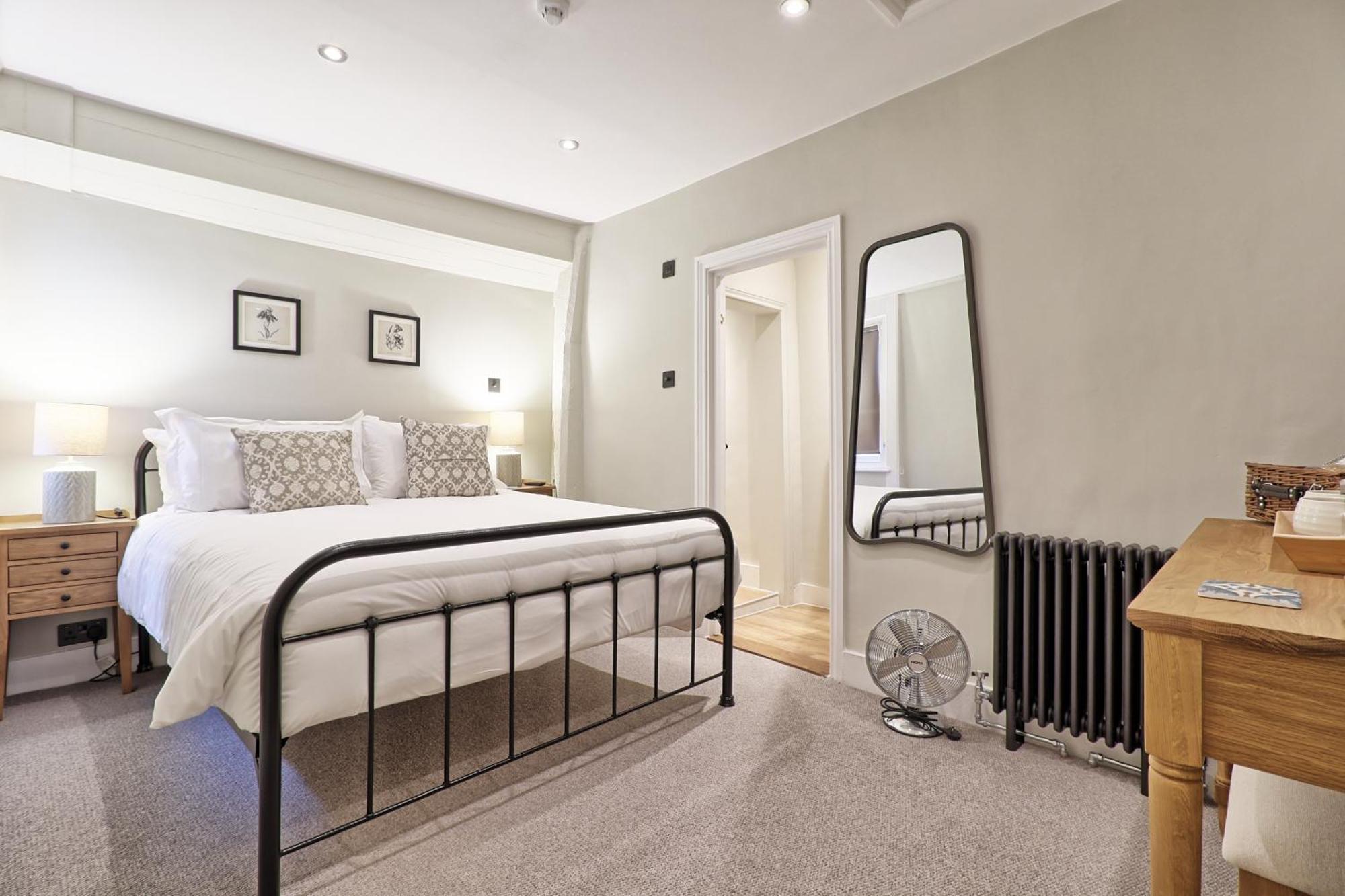 Ranfield'S Brasserie Hotel Rooms Coggeshall Kültér fotó